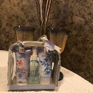 Simple Pleasures Let it Snow Gift Set